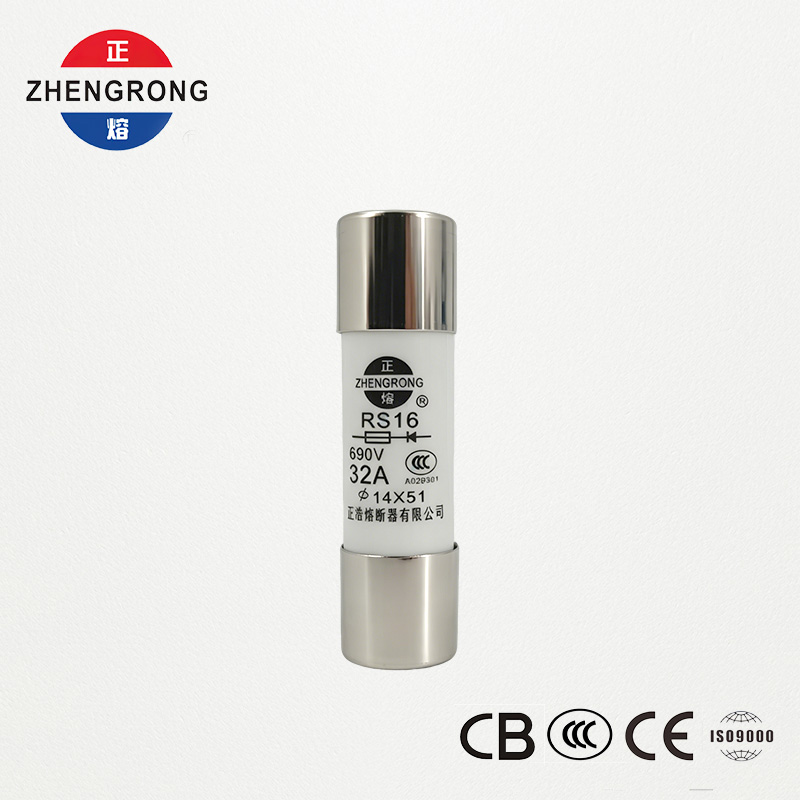 14*51mm 500V 32A RS16 Fiús Cumas Briseadh Ard