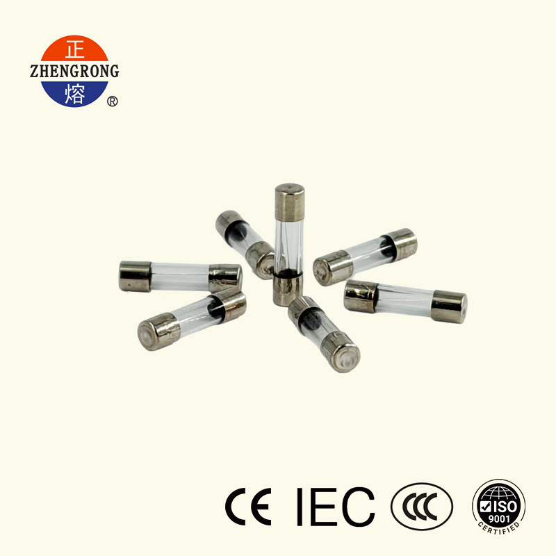 Fiúsanna Feadáin Gloine 5x20mm Gníomhú Mear/Lag Ama 32mA-20A Nasc Fiúsanna Ardchaighdeáin 250V 125V